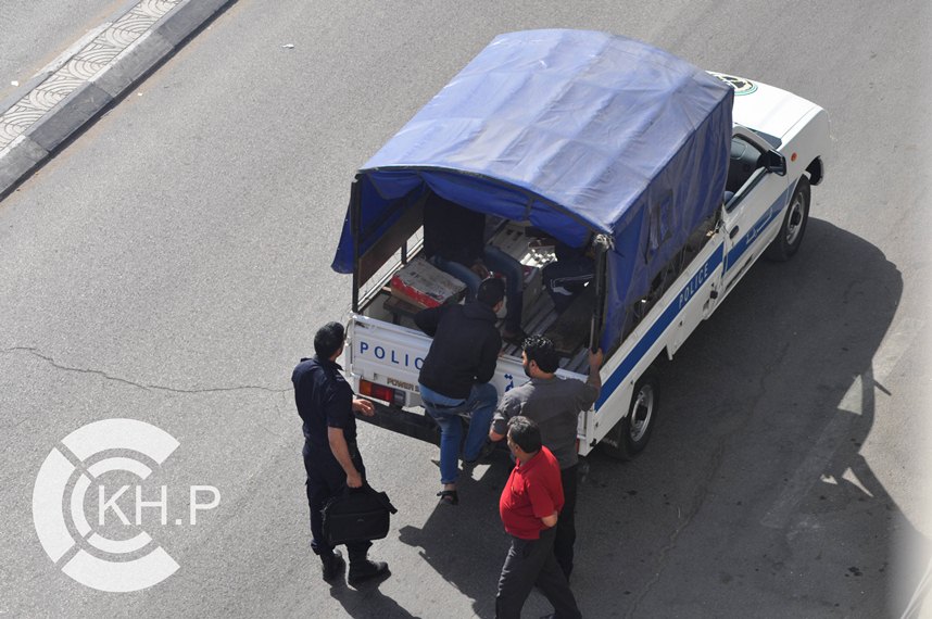 بالصور: شرطة غزة تمنع بيع السجائر علي المفترقات والشوارع