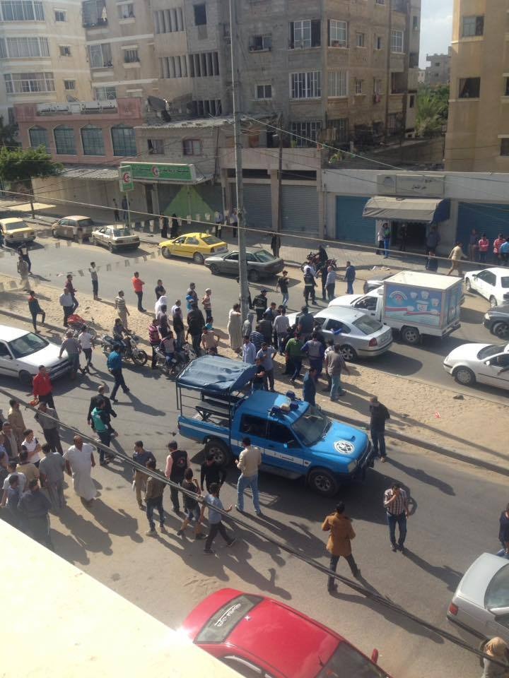 بالصور: شاب يحاول الانتحار بإلقاء نفسه من مكان مرتفع شمال القطاع