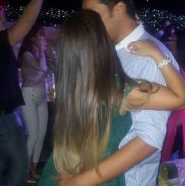 بالصور : نجمة سورية شهيرة تكشف عن صورة زواجها السري.. من هي ؟