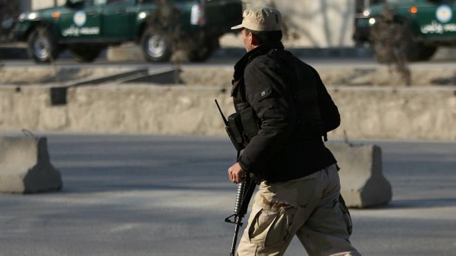 قتلى وجرحى في تفجير انتحاري بأفغانستان