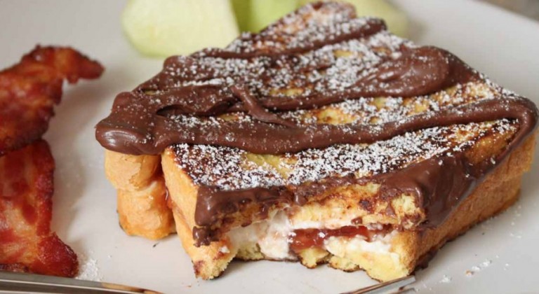 شرائح الخبز بالنوتيلا