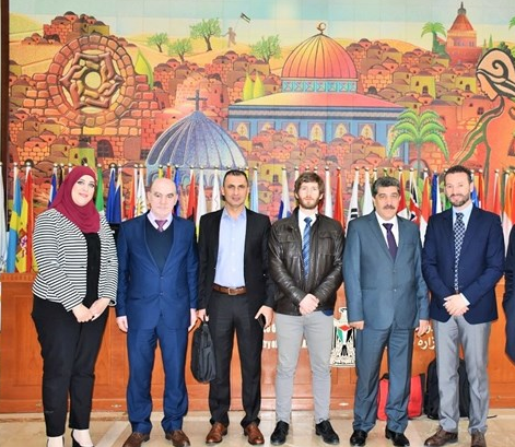 "الخارجية" تستقبل وفد خبراء مشروع "إدارة الهجرة يوروميد"