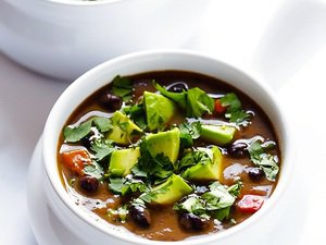 حساء الفاصوليا السوداء