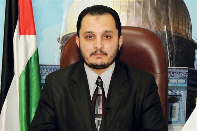 بالصور : لماذا حذف "ايهاب الغصين" تغريدته حول أزمة "معبر رفح" ؟
