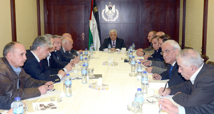 "التنفيذية" تنعى دوابشة وتدعو لمحاكمة قادة الاحتلال