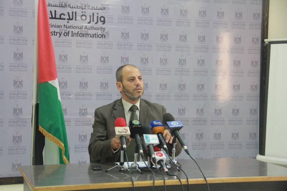 الباز : تثبيت لأسعار السجائر قريباً في غزة