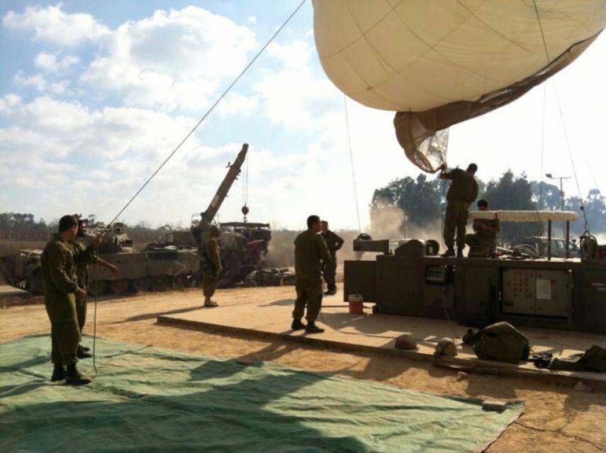 استنفار أمني لقوات الاحتلال بعد فقدان منطاد تجسس قرب قطاع غزة