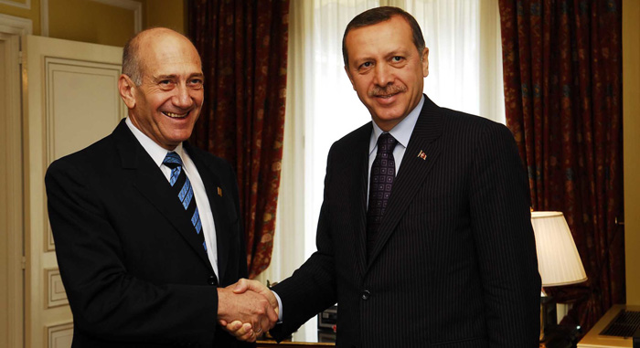 أول دولة إسلامية والثانية في العالم إعترفت بإسرائيل