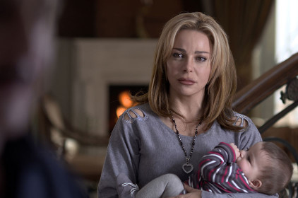 سوزان نجم الدين: أيمن زيدان يعكس دفء روحه في المشهد الدرامي