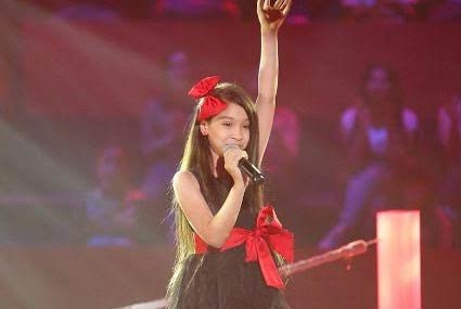 بالفيديو- نانسي عجرم تقفز وتصرخ من إعجابها بجويرية.