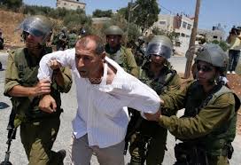 الاحتلال يعتقل أسيرًا محررًا من بيت ريما