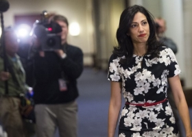 تعرفوا إلى المسلمة هما عابدين: "الابنة الثانية" لهيلاري كلينتون