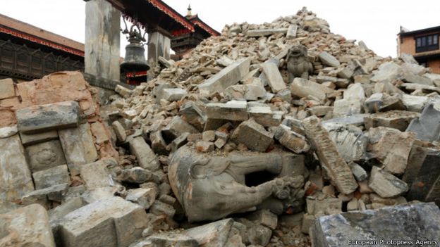بالصور :  8 ملايين شخص تضرروا من زلزال نيبال