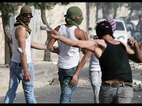 مواجهات بين شبان فلسطينيين وجنود الاحتلال بحي رأس العامود بالقدس