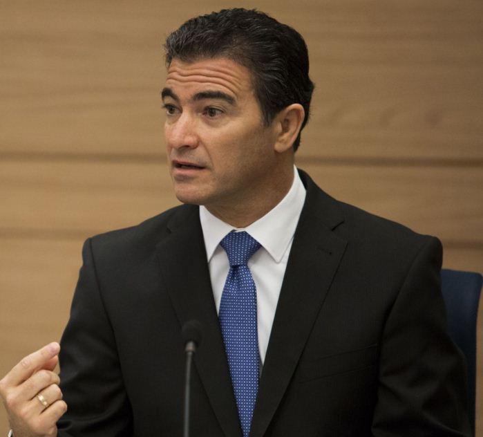 نتنـيــاهــــو يخـــتـــار رئيـســـاً ذا أفـــــق ضـــيّــــق لـ"المــوســاد"