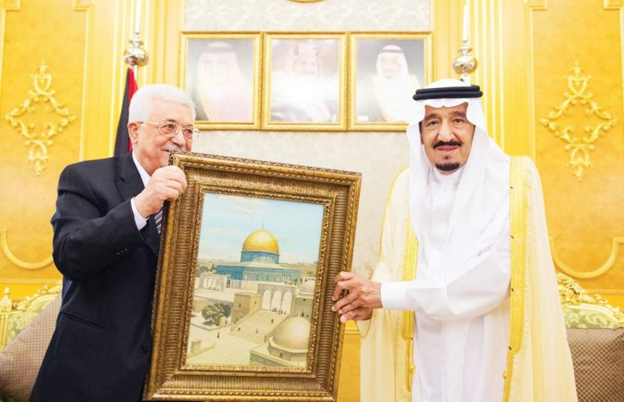 أزمة مالية خانقة تعصف بالسلطة بعد توقف السعودية من دفع التزاماتها الشهرية