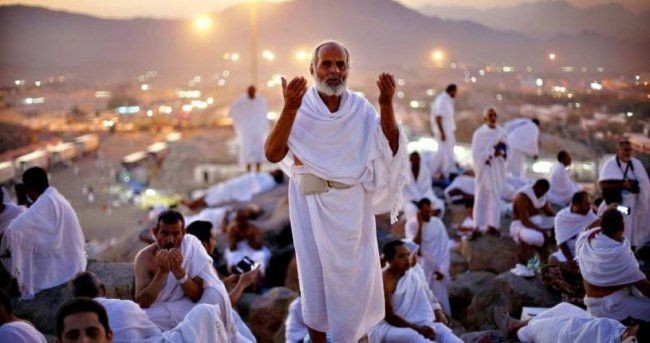بعثة عوائل شهداء فلسطين في لبنان تغادر الى الديار الحجازية 