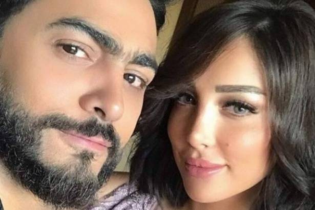 زوجة تامر حسني تخرج عن صمتها.. هذا ما قالته