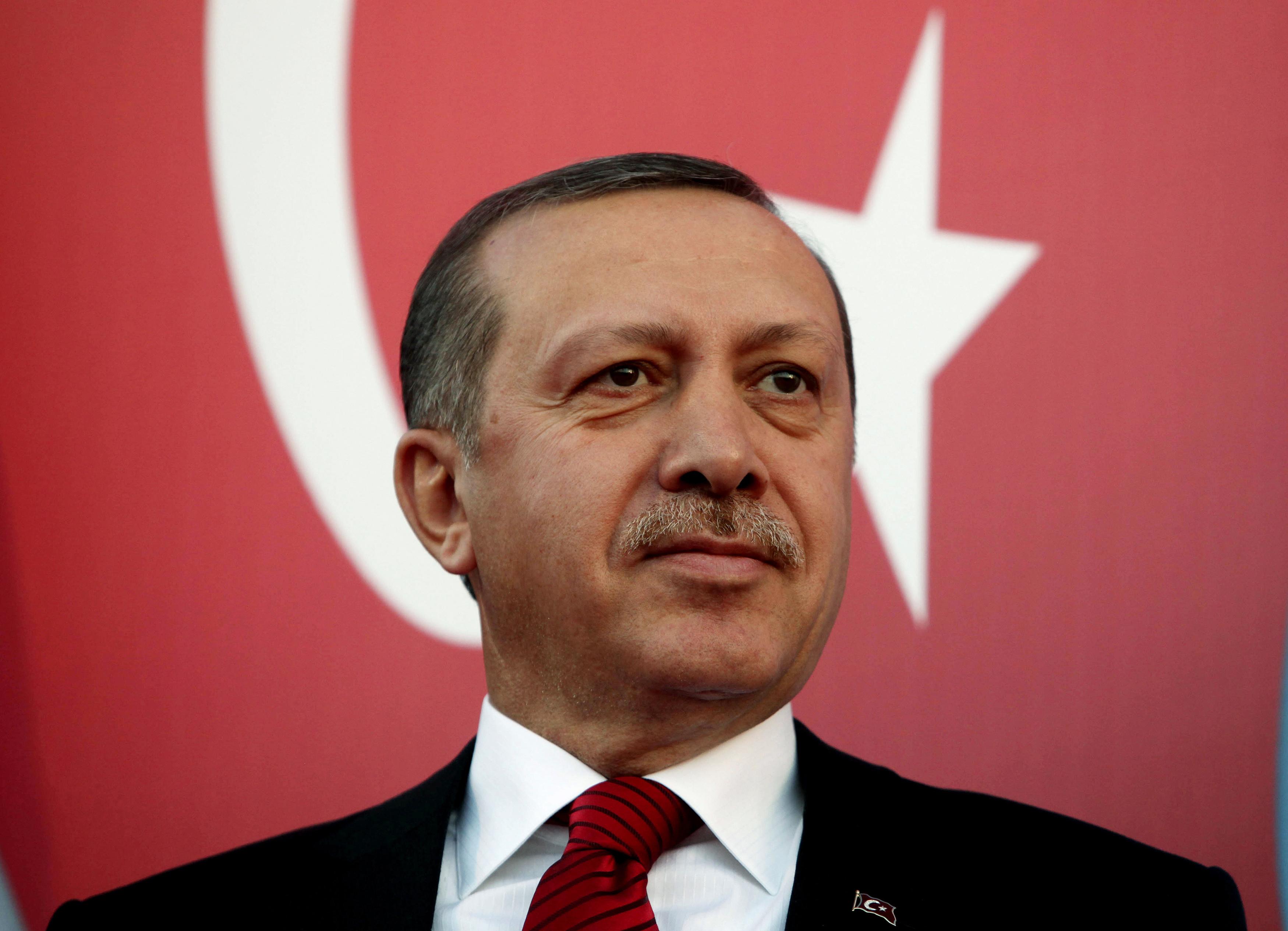 أردوغان: إسرائيل وافقت على تزويد قطاع غزة بالكهرباء ومواد البناء