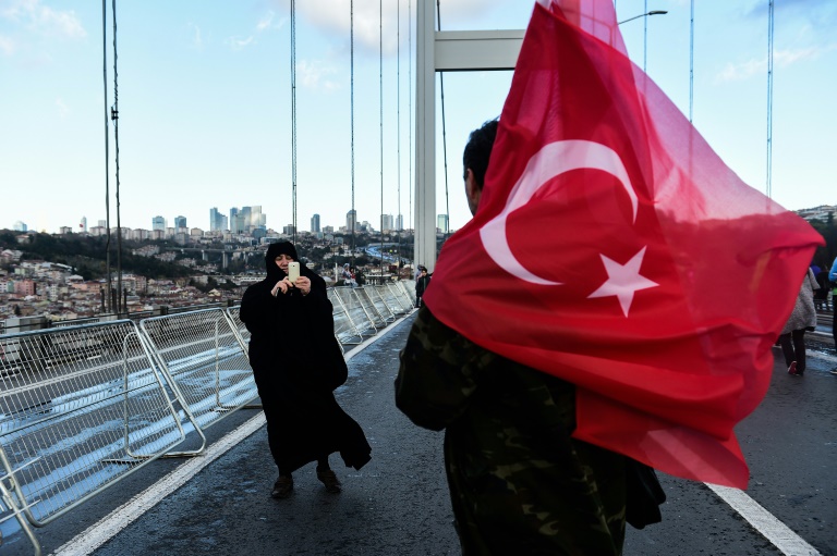 السلطات التركية تفرج عن  الصحفي الفرنسي المعتقل لديها