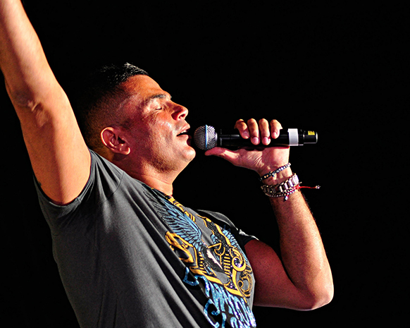 هل يغيّر عمرو دياب رأيه ويخوض تجربة التمثيل سينمائياً ؟