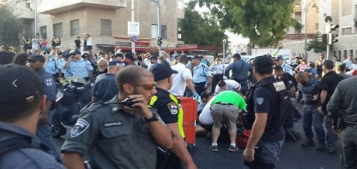 مصرع إحدى المصابات في عملية الطعن خلال مسيرة "الشواذ"