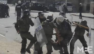 المستوطنون يبدون سعادتهم بضرب المتظاهرين من قبل الأمن الفلسطيني في بيت لحم ورفح