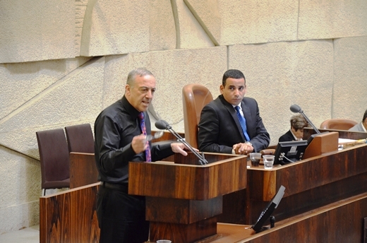 الرئيس عباس يستقبل عضو في الكنيست الاسرائيلي في مقر الرئاسة في رام الله