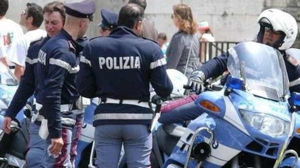 إيطاليا تعتقل "متعاطفا" مع داعش وتصادر عبوات ناسفة