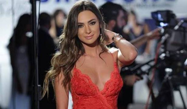 ماذا فعلت ستيفاني صليبا مع سامر البرقاوي في سوريا؟