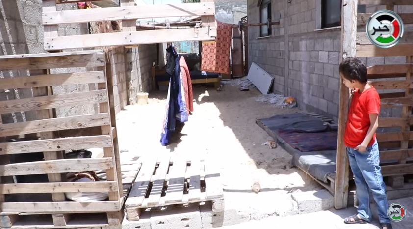 شاهد بالفيديو : محمد دحلان من "ذوي الاحتياجات الخاصة"