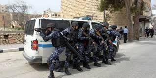 الشرطة تلقي القبض على 22 مطلوباً وتصادر مركبات غير مرخصة بجنين