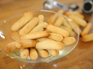 أصابع المعمول بالتمر من مطبخ منال العالم