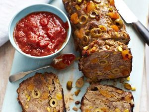 رغيف اللحم المغربي بالزيتون والمشمش