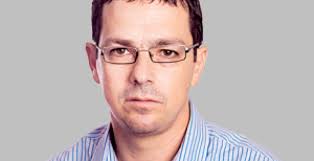 محلل اسرائيلي: اسرائيل ستجد صعوبة في اقناع مصر بمنح تسهيلات اقتصادية لحماس