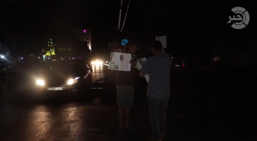 بالفيديو : طالب "ناجح على الحفة" سعيد للغاية ويهدى نجاحه للاسرى في السجون