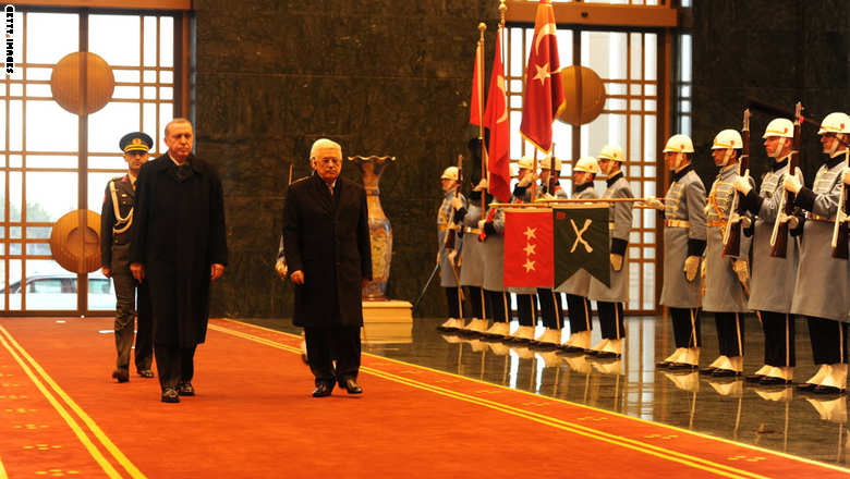 الرئيس يتلقى اتصالا من أردوغان حول الاعتداء على الأقصى