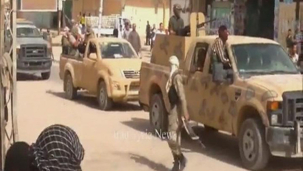 مقتل عشرات المدنيين إثر قصف جوي على مدينة القائم الحدودية مع سوريا