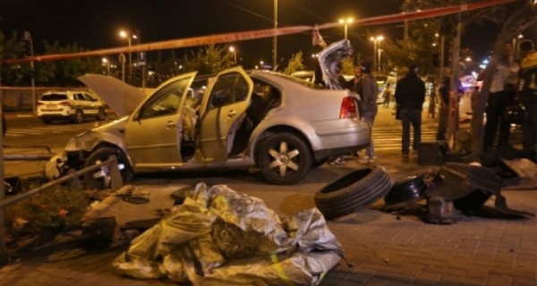 اصابة مستوطن بجروح حرجة في عملية دهس بالقدس