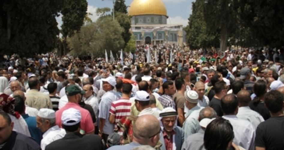 بعد استباحته بالأعياد.. دعوات بالداخل المحتل لشد الرحال للأقصى
