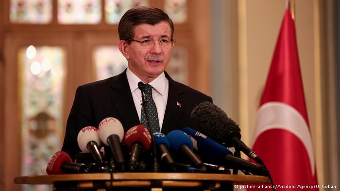 أوغلو: منفذ تفجيرات اسطنبول دخل تركيا لاجئا