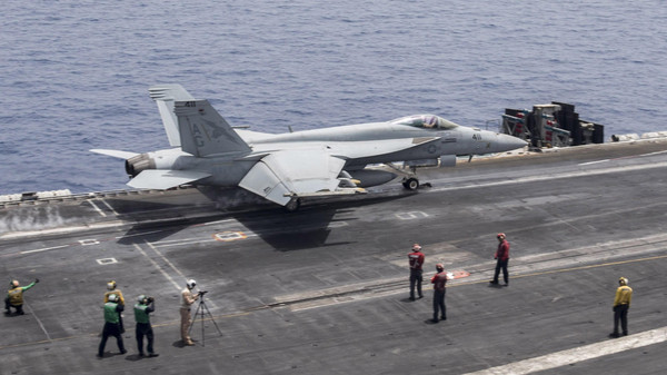 طائرات أميركية تقصف داعش من المتوسط