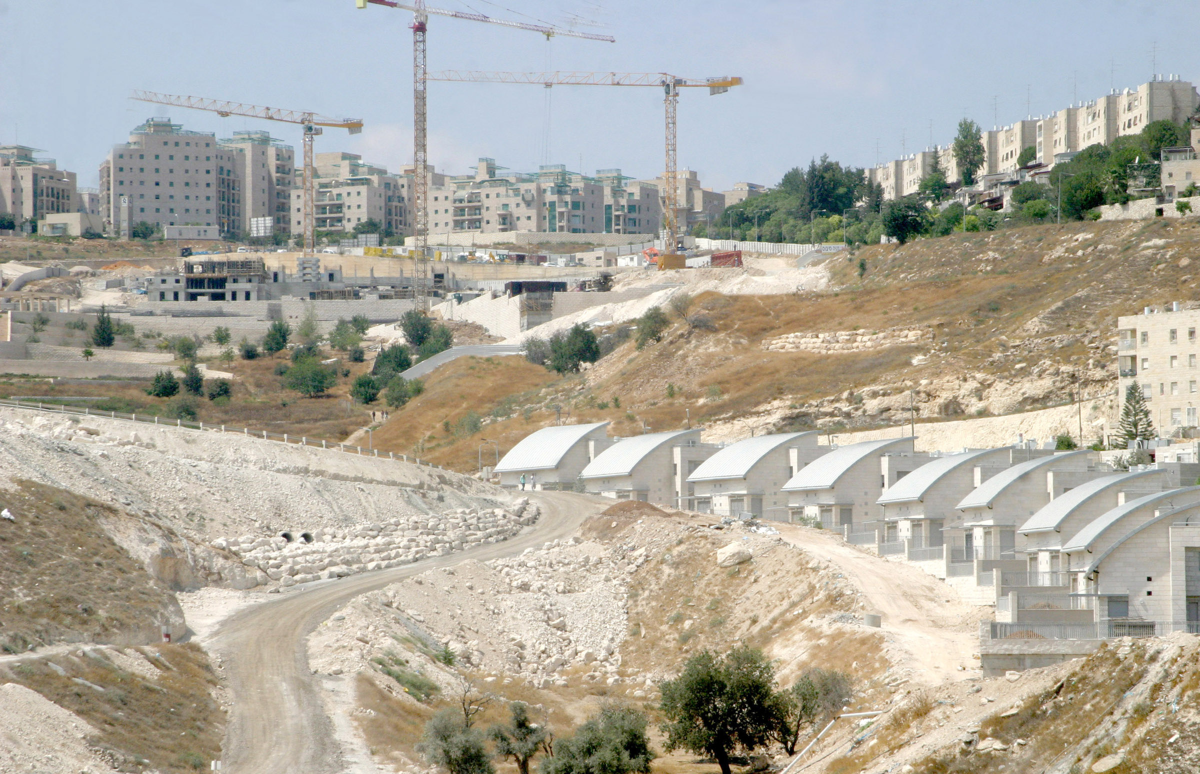 بلدية القدس تصادق على بناء 82 وحدة سكنية استيطانية جديدة