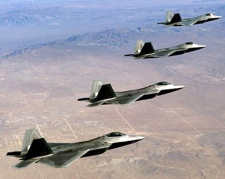 الطيران الحربي الإسرائيلي يخترق الاجواء اللبنانية