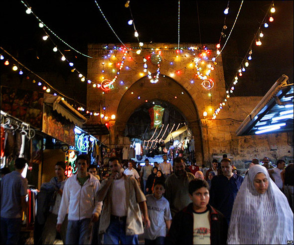 الاحتلال يفرض قوانين مشددة بالقدس في "ليلة القدر"