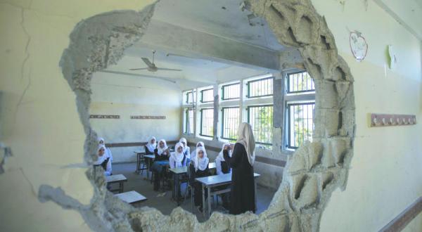 الشهادات اليوم : شاهد نسبة النجاح في مدارس غزة رغم الحروب ؟!