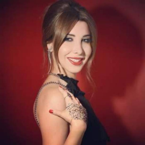 بالصورة: نانسي عجرم تلعب مع إبنتها إيلا!