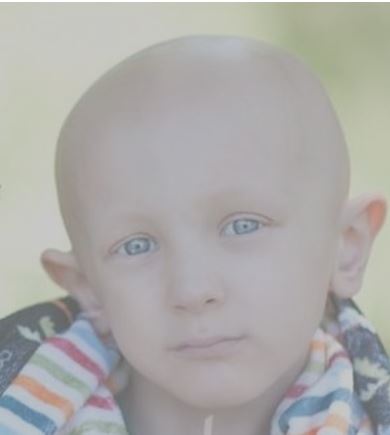 يصارع السرطان ويحلم بالشهرة