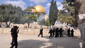 أوقاف القدس تستنكر انتهاكات المستوطنين بالمسجد الأقصى