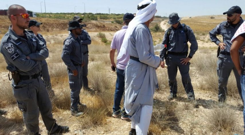أهالي العراقيب يطردون وزير الزراعة